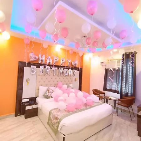 Hotel Pearl Crown